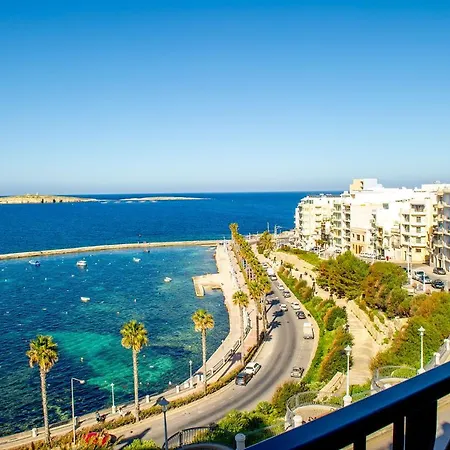 Fine Living Seacliff *