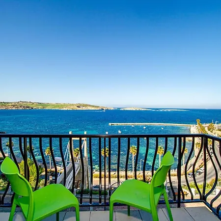 Fine Living Seacliff