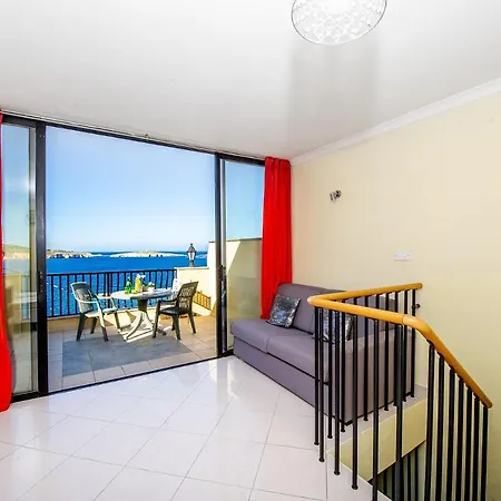 Fine Living Seacliff Apartment St. Paul's Bay