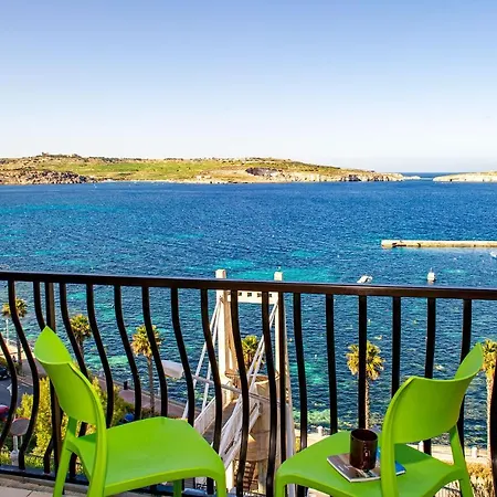 Fine Living Seacliff Apartment St. Paul's Bay